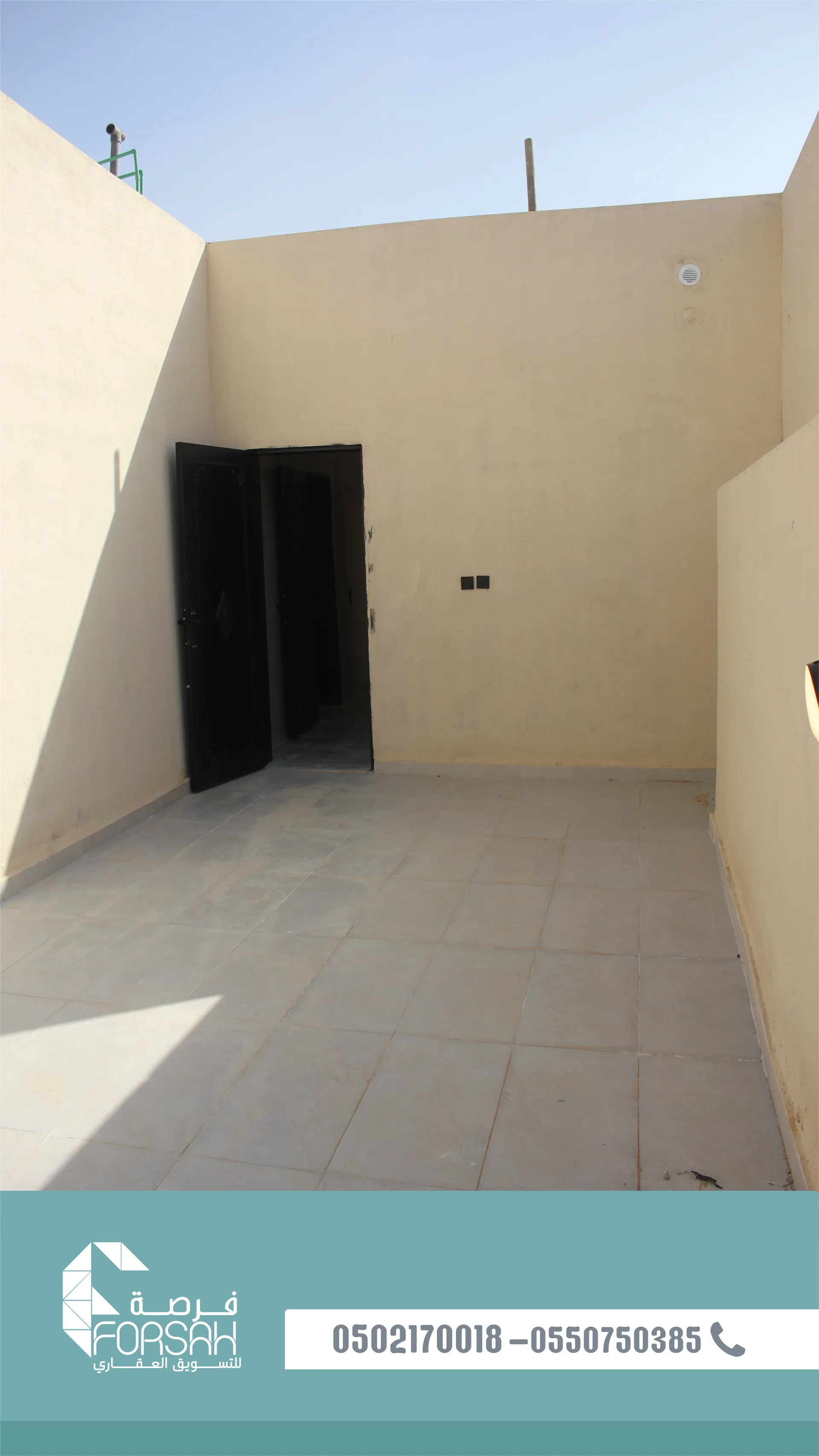 فلتين للبيع في حي الجنادرية - الرياض